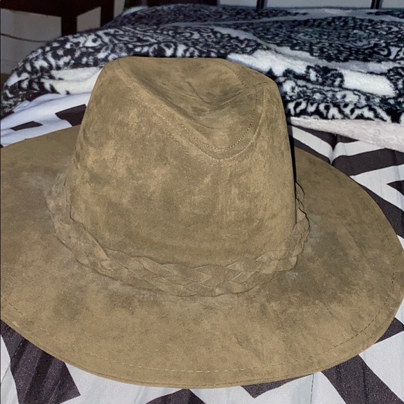 Accessories - Chic Boho Hat